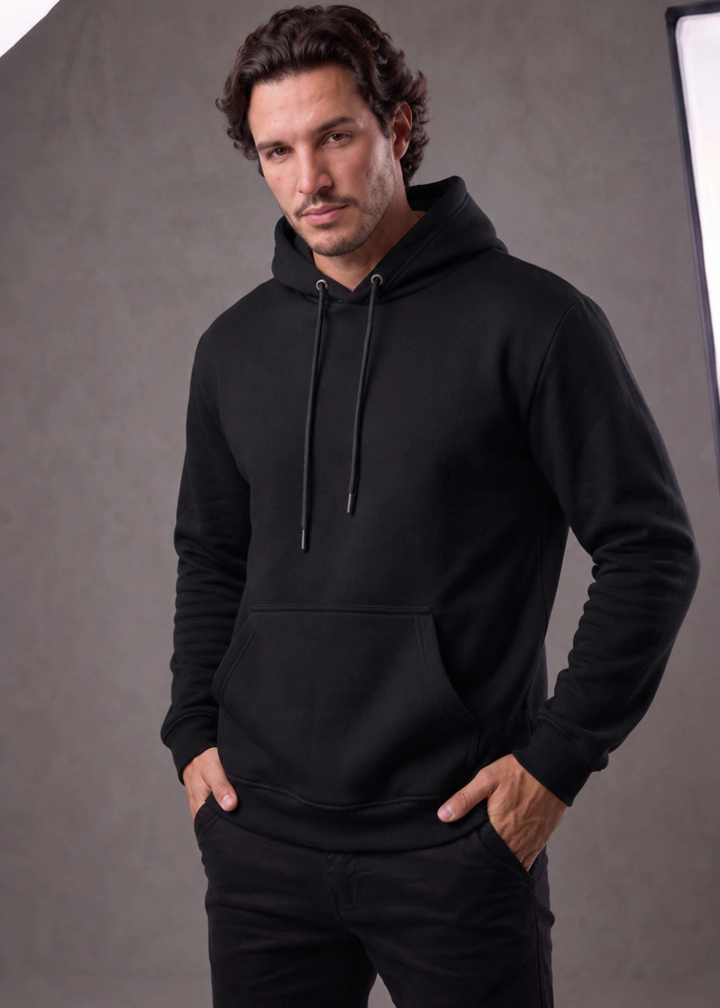 Moletom Canguru Masculino Liso com Capuz e Bolso Frontal Seyfer